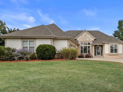 614 Stoecker Farm AVENUE