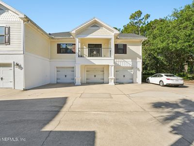 113 LAUREL WOOD Way #207