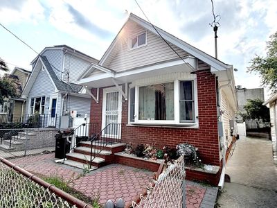 15 Sweetwater Ave