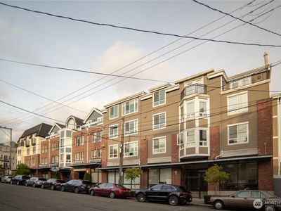 812 5 Avenue N #102