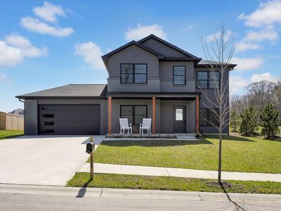 526 E Lucy Ln