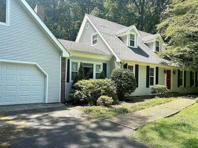 1922 Sourwood Dr