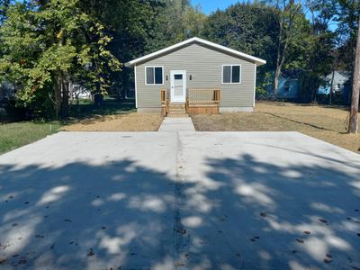 377 Parker Ave