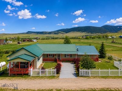 353 Shining Mountains Loop Rd