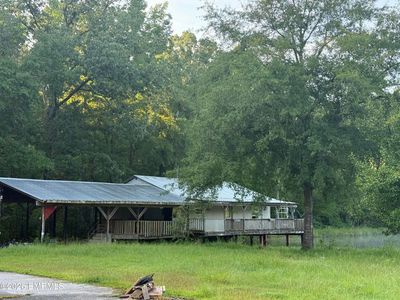 8976 State Highway 494