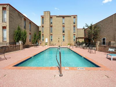 3431 N Hills Dr APT 321