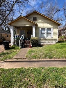 823 S Donnybrook Ave