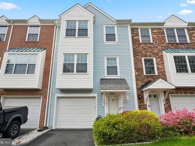 18219 Fox Chase Cir