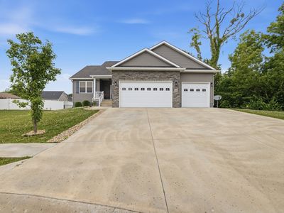 128 Woods Edge Blvd