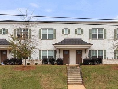 418 N Donahue Dr