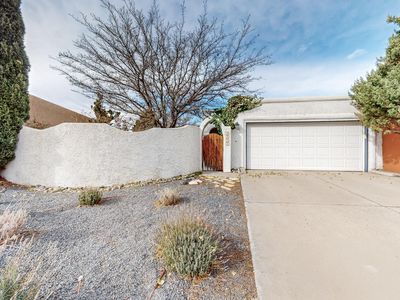 5531 Compadre Ct NE
