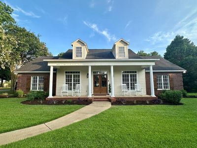 101 Eton Dr