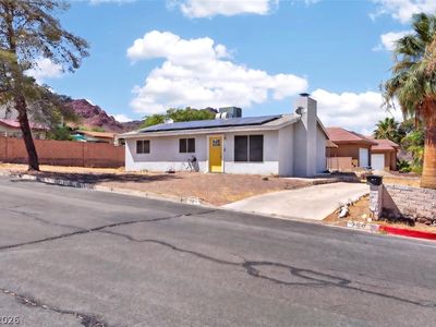 300 Lakeview Dr