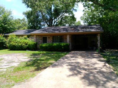 9 Park Dr