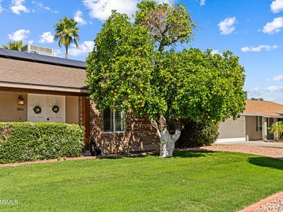 2814 E SIERRA Street