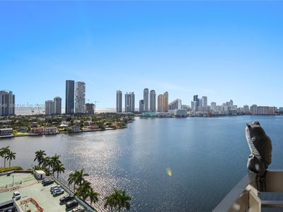 3600 Mystic Pointe Dr #Penthouse 16