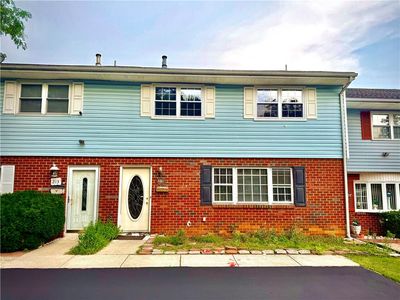215 W Lehigh St