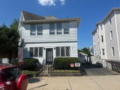 136 Main St