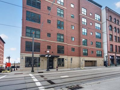 270 4th St E Unit 102