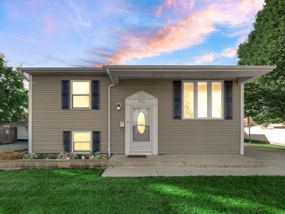 323 Karen Ave
