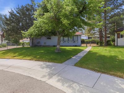 Property at 12 Frontier Ct, Glenrock, WY