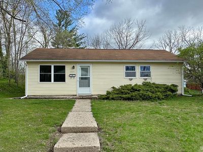 1001 Lancaster Dr