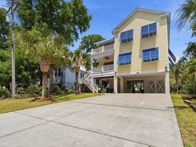 407 S Causeway Rd.