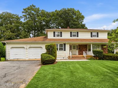 27 Stonehenge Drive