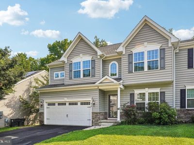 818 N Aikens Tavern Ct