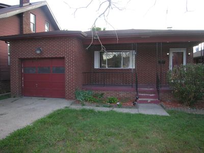 216 32nd St W