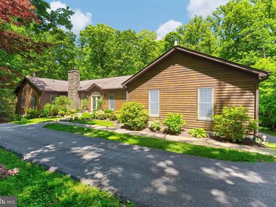 1137 Sugarloaf Mountain Rd