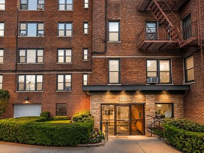 4265 Webster Ave APT 7E