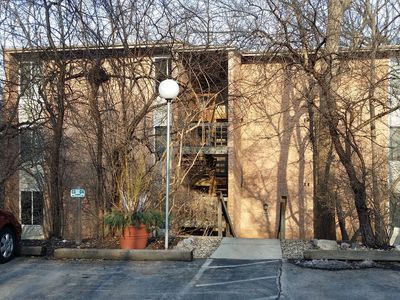 6010 Forest View Rd APT 1B