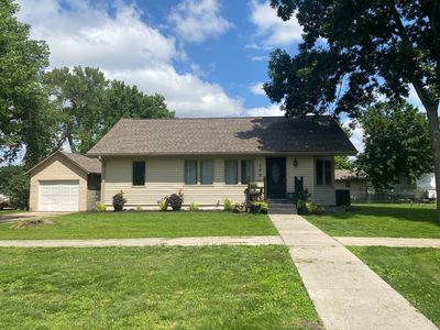 Property at 306 S 13th Ave, Broken Bow, NE