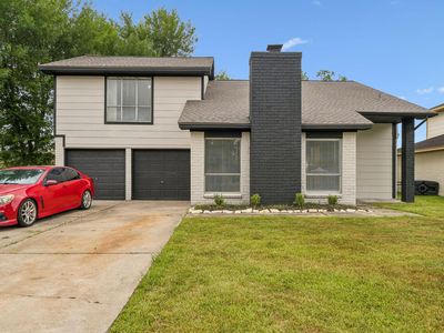 10803 Sageriver Dr