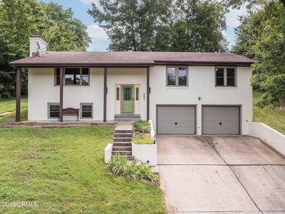 251 Brookdale Dr