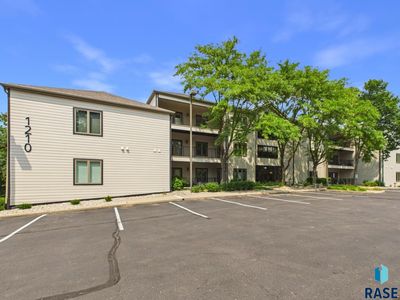 1210 W 57th St APT 104