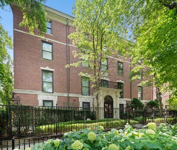 3030 N Lake Shore Dr #202