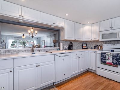 1828 Pine Valley Dr APT 216