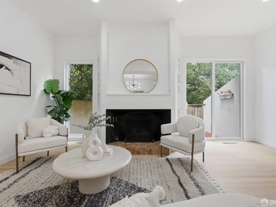 239 N Lake Merced Hls