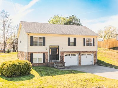 524 Barney Ln