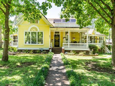 Property at 801 S Magnolia St, Palestine, TX