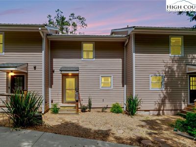 174 Grouse Moor Drive UNIT 8