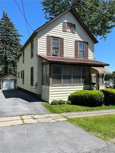 706 Hancock St