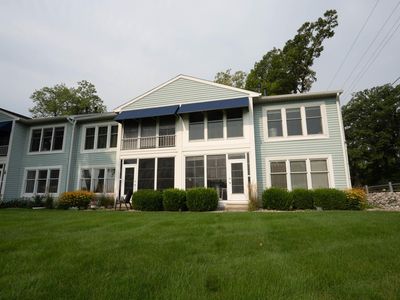 700 S Lakeside Dr APT 4