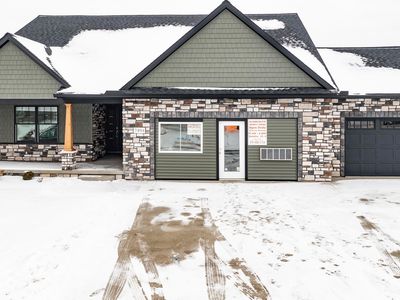 7494 Montri Dr