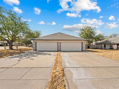 7712 Brandi Pl