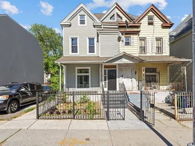 17 Schenck Ave