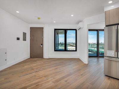 2345 60th St #6B