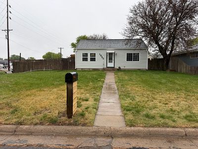 1320 W 5th St